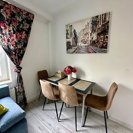 Appartamento 1 Maja 94 Free Parking, Free Wifi, Self Check-in *