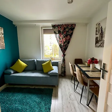 1 Maja 94 Free Parking, Free Wifi, Self Check-in * Katowice