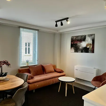 Apartament 1 Maja 94 *