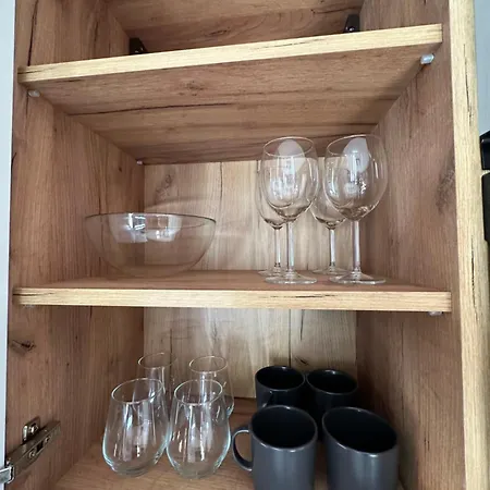 1 Maja 94 Free Parking, Free Wifi, Self Check-in Apartment