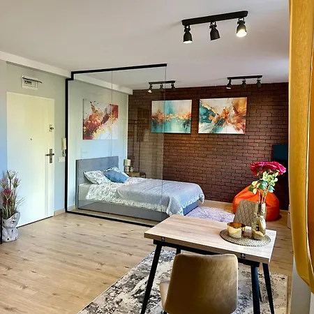 1 Maja 94 Apartament