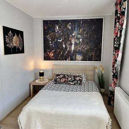 Apartman 1 Maja 94 *