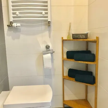 1 Maja 94 Free Parking, Free Wifi, Self Check-in * カトヴィツェ