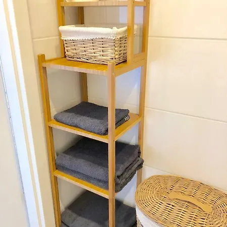 アパート 1 Maja 94 Free Parking, Free Wifi, Self Check-in カトヴィツェ