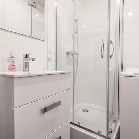 Lejlighed 1 Maja 94 Center *