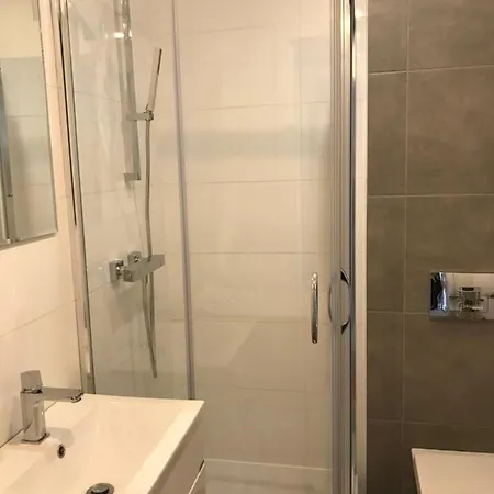 1 Maja 94 Apartament