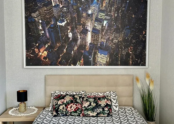 1 Maja 94 Free Parking, Free Wifi, Self Check-in Apartment *