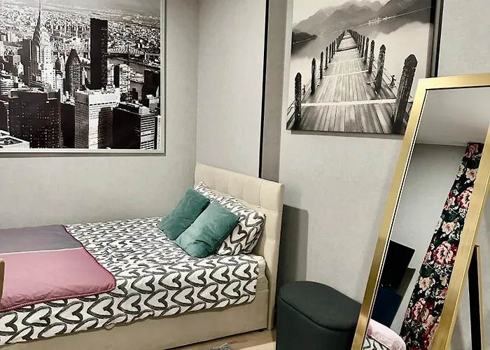 1 Maja 94 Free Parking, Free Wifi, Self Check-in Appartamento *