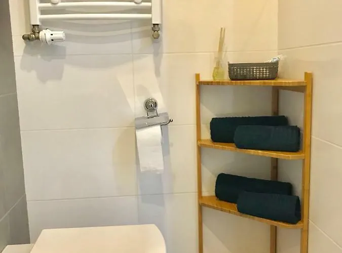 1 Maja 94 Free Parking, Free Wifi, Self Check-in * Katowice